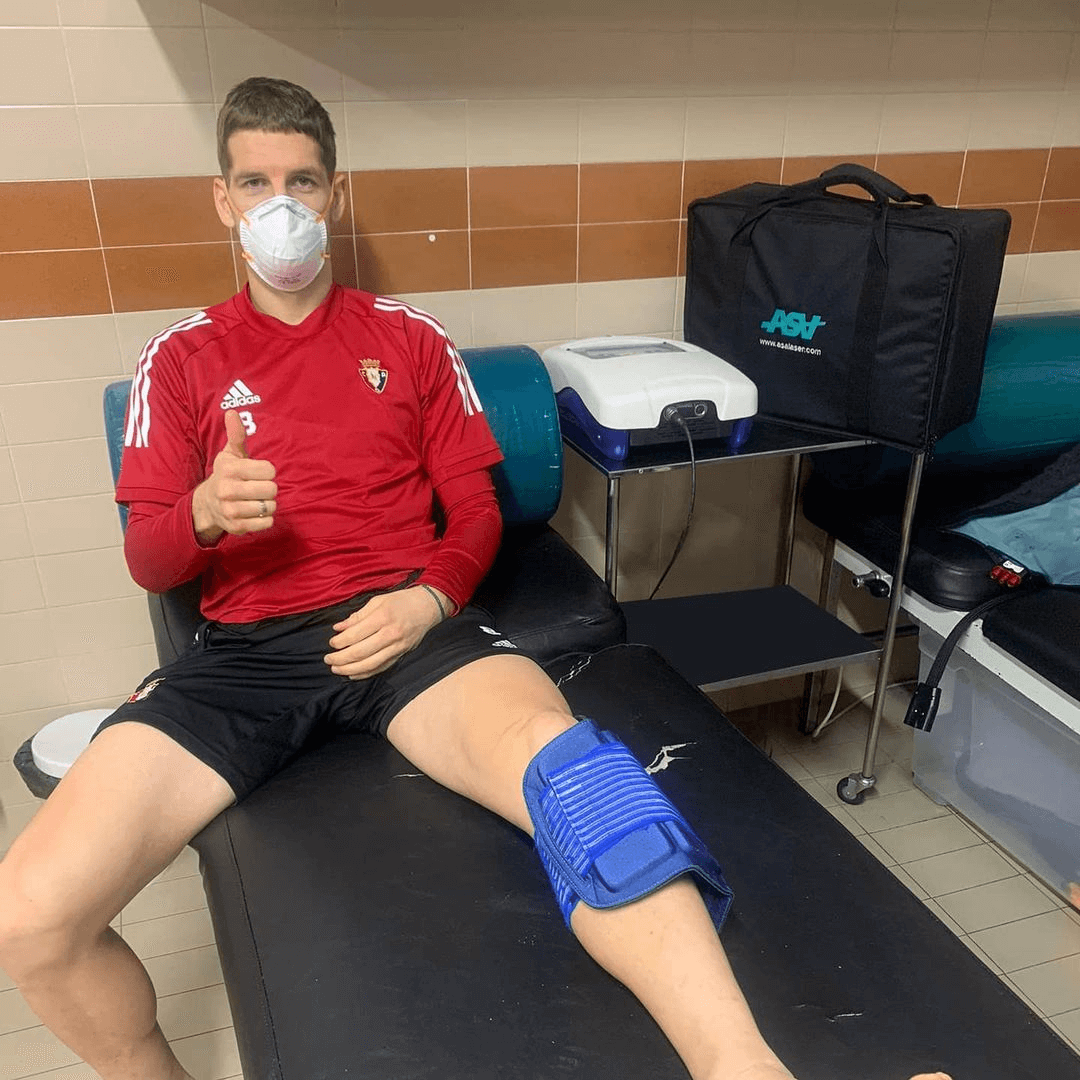 Darko Brasanac during his magnetotherapy treatment - ©PrimFisio