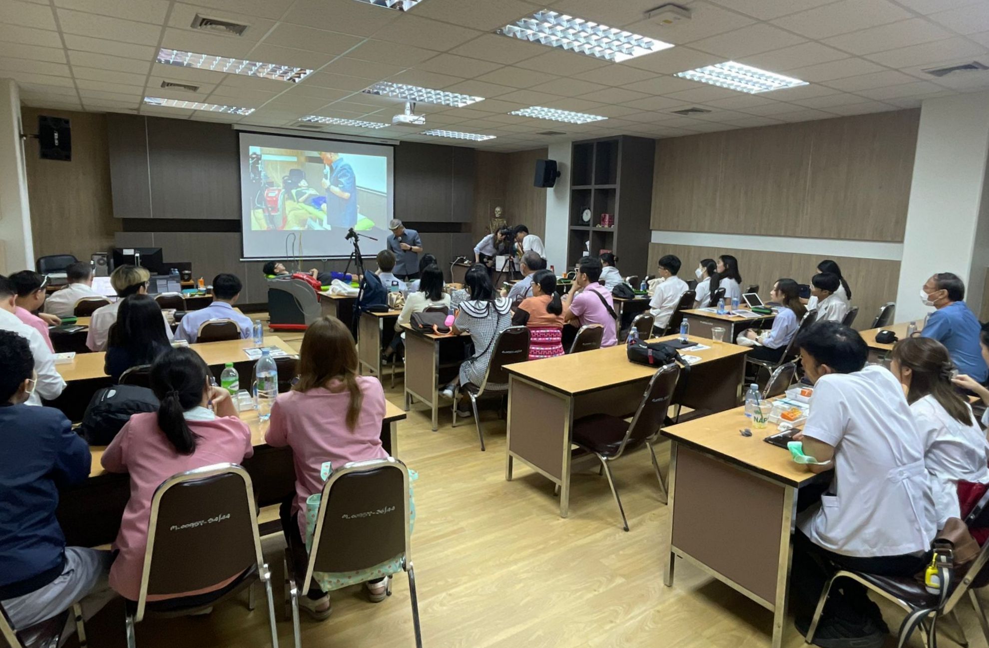 Hilterapia laser training in Thailand - 2024
