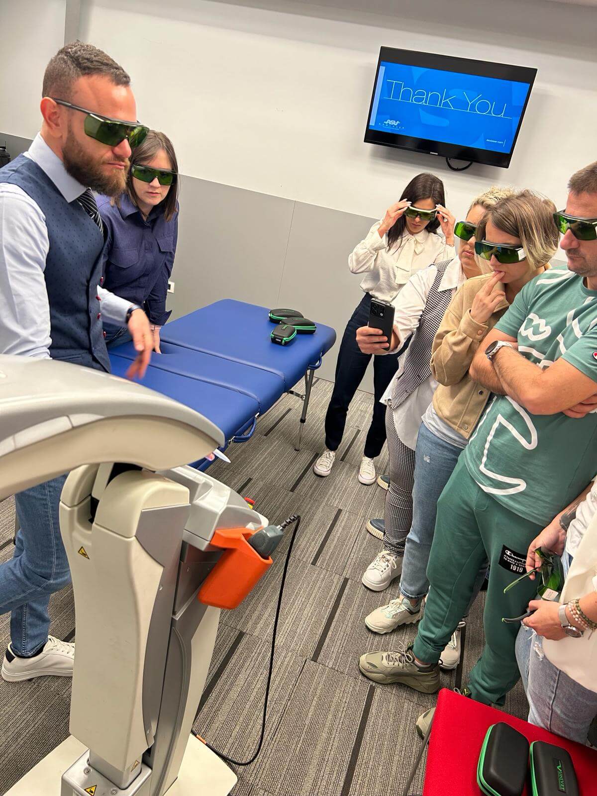 M8 laser therapy device training - Montenegro