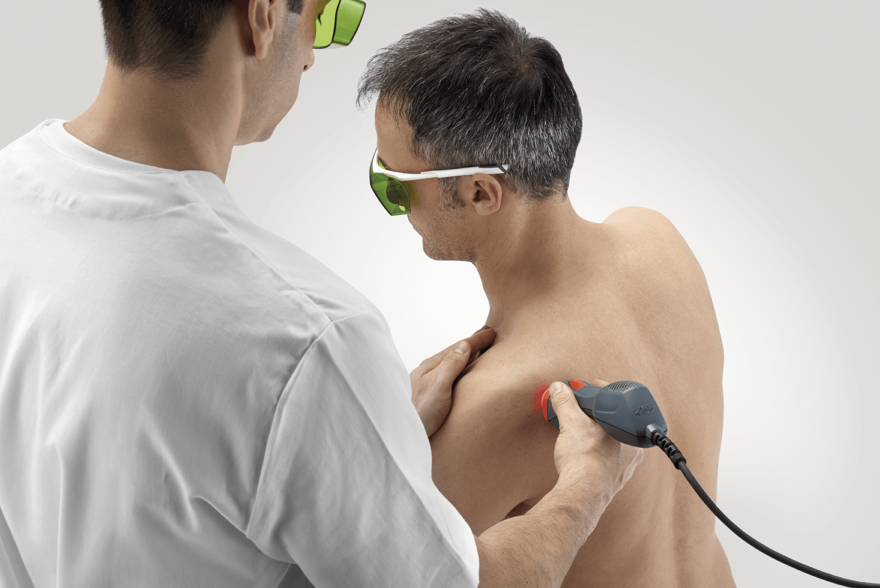 Mphi 75 - shoulder laser treatment