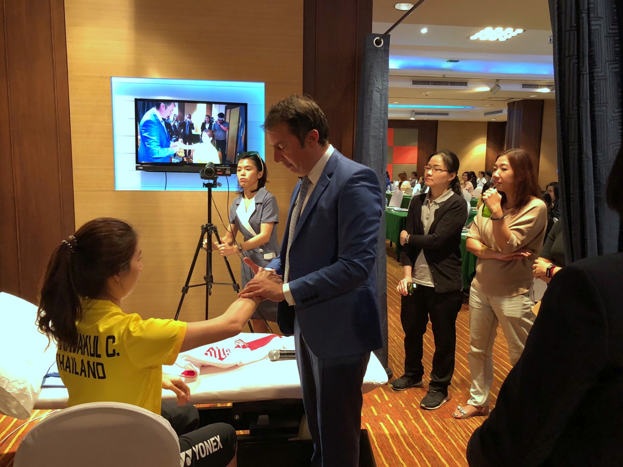 Todorov laser speech at Bumrungrad Hospital - Thailand 2019