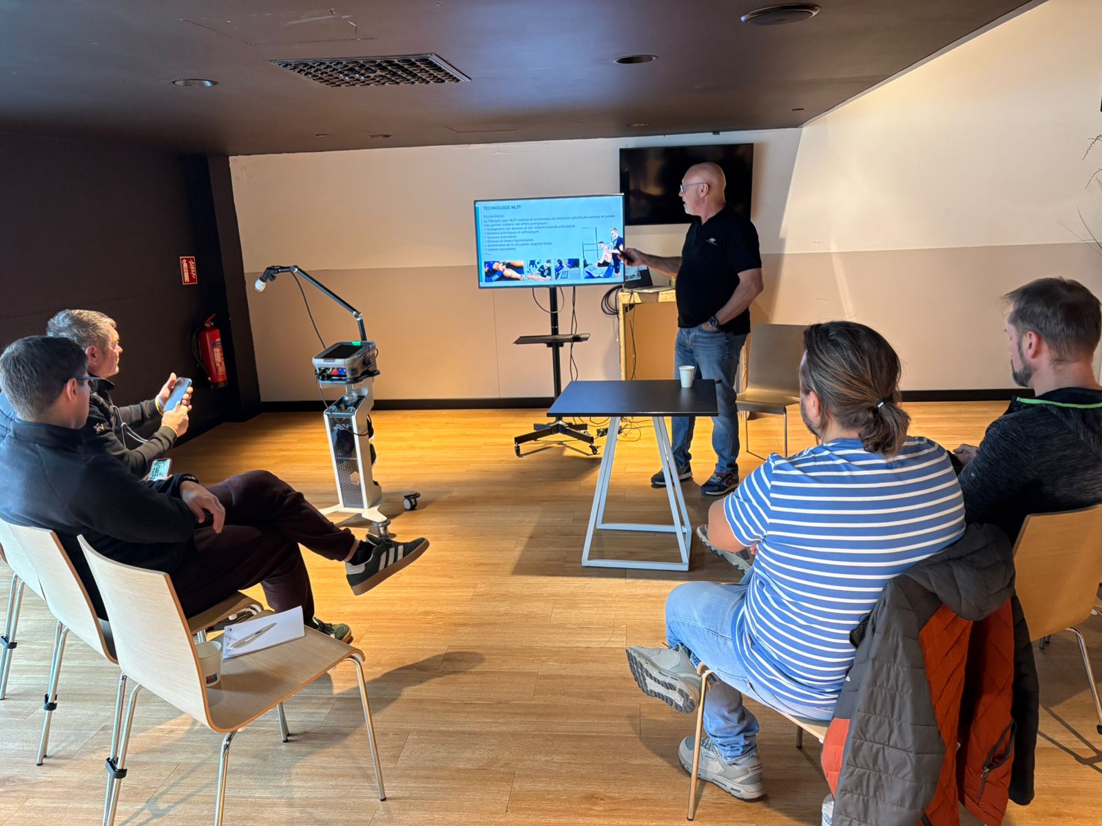 Workshop Thérapie Laser @ Kin'Expo Marseille 2025 Workshop Thérapie Laser @ Kin'Expo Marseille 2025