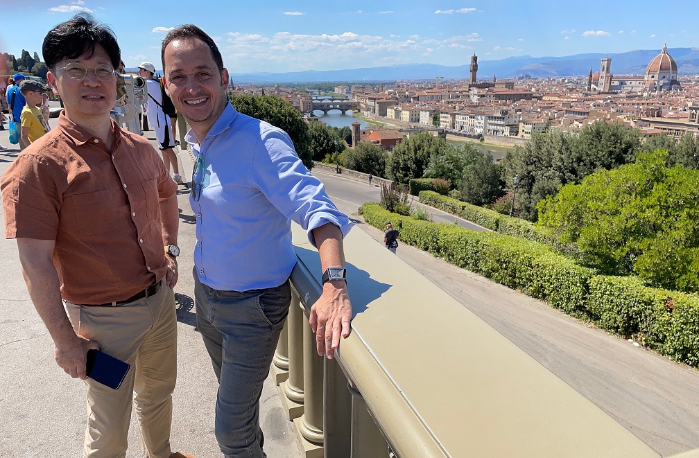 Daniel Oh (Asian Star) in Florence with ASA sales manager Giacomo Granozio